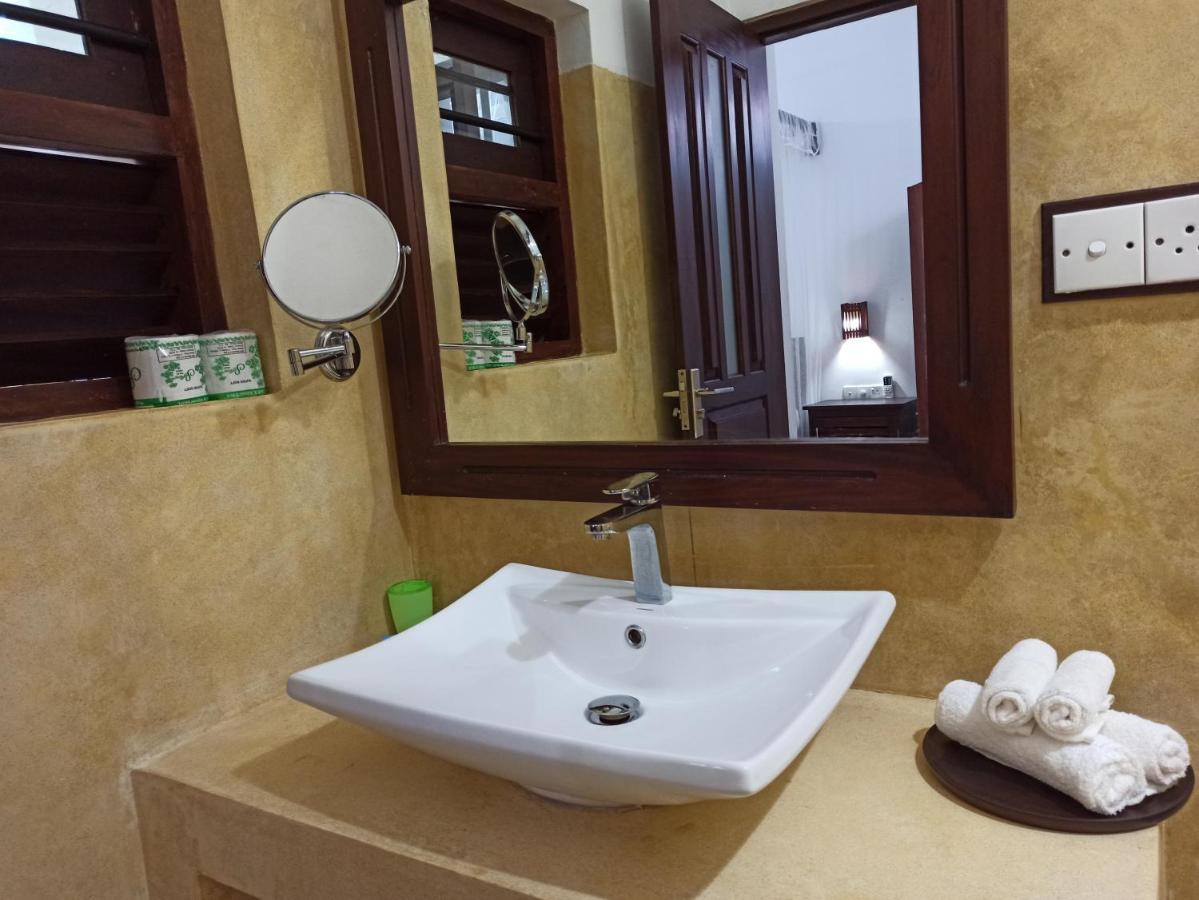 Butterfly Jewel Bed and Breakfast Unawatuna Buitenkant foto