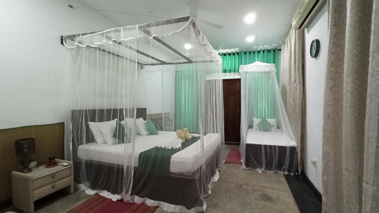 Butterfly Jewel Bed and Breakfast Unawatuna Buitenkant foto