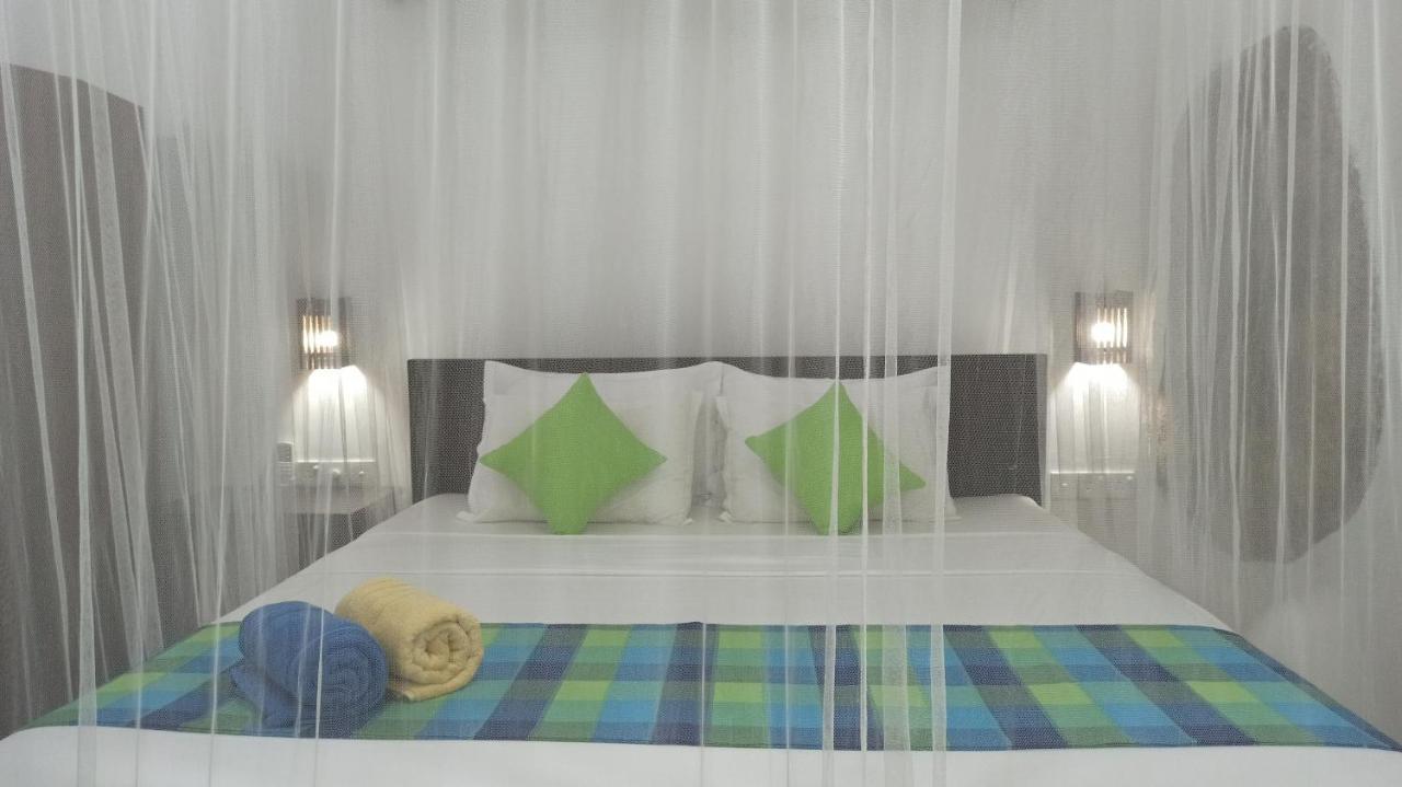 Butterfly Jewel Bed and Breakfast Unawatuna Buitenkant foto