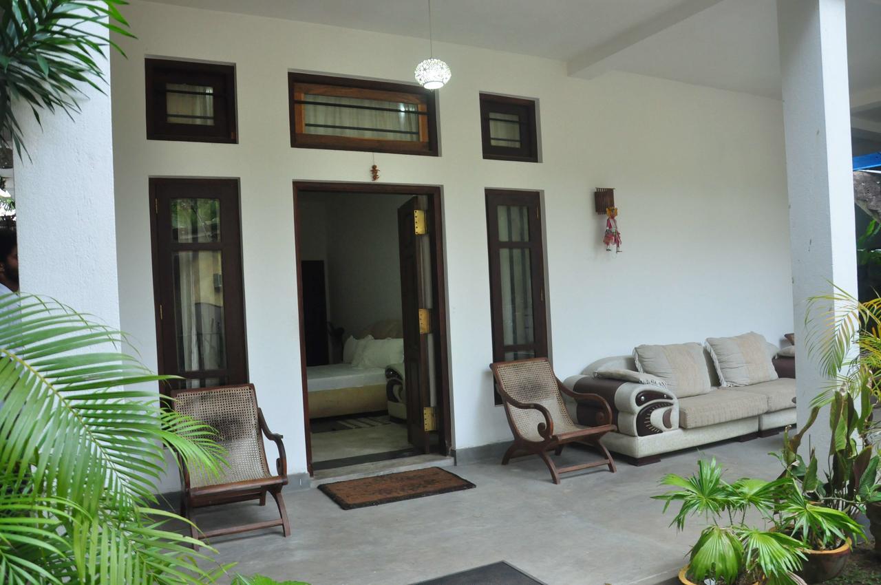 Butterfly Jewel Bed and Breakfast Unawatuna Buitenkant foto