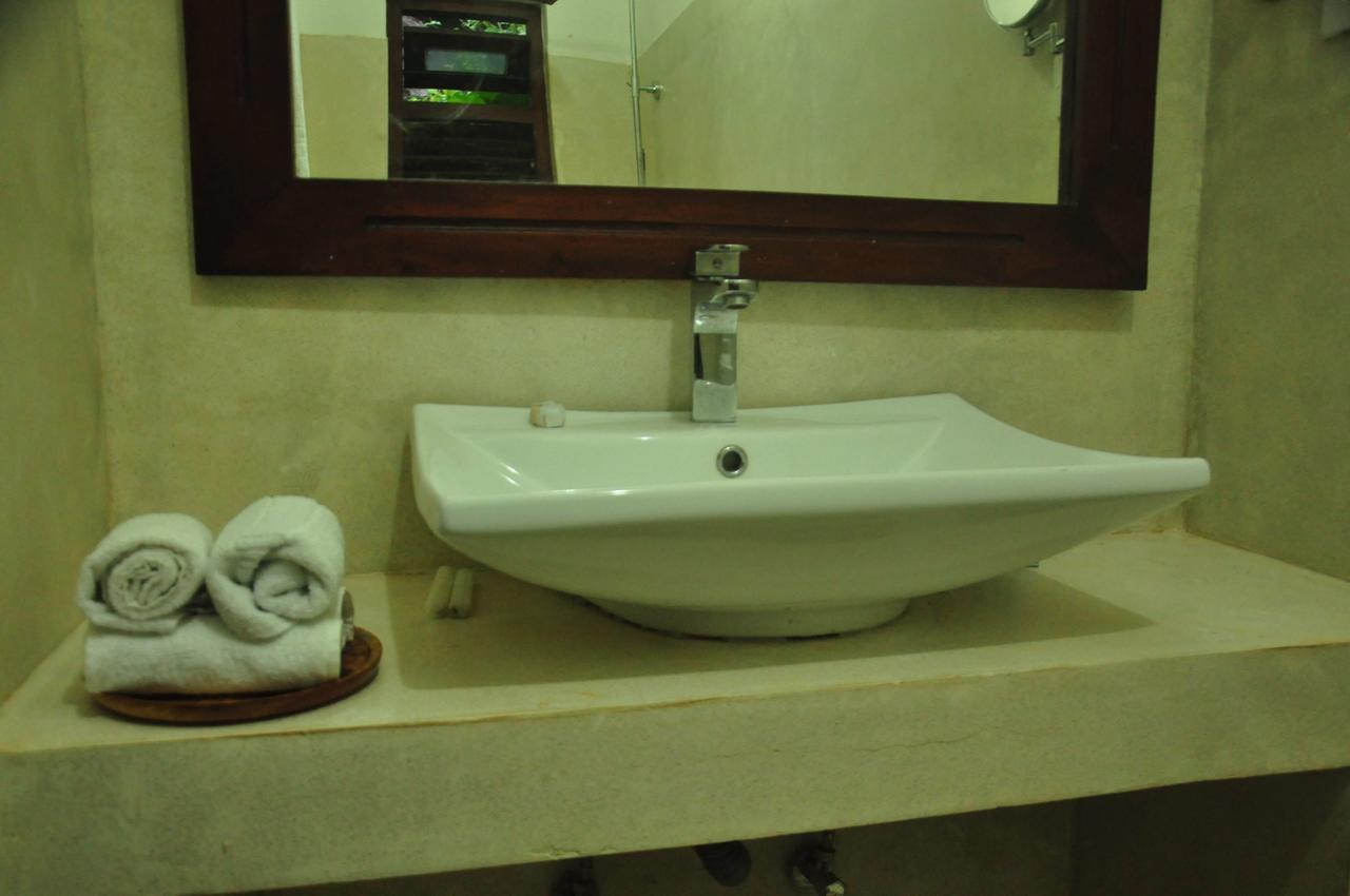 Butterfly Jewel Bed and Breakfast Unawatuna Buitenkant foto