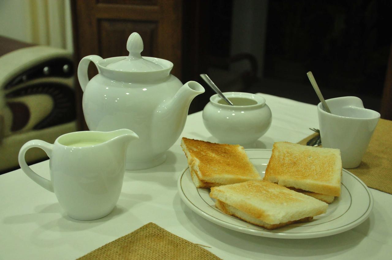 Butterfly Jewel Bed and Breakfast Unawatuna Buitenkant foto