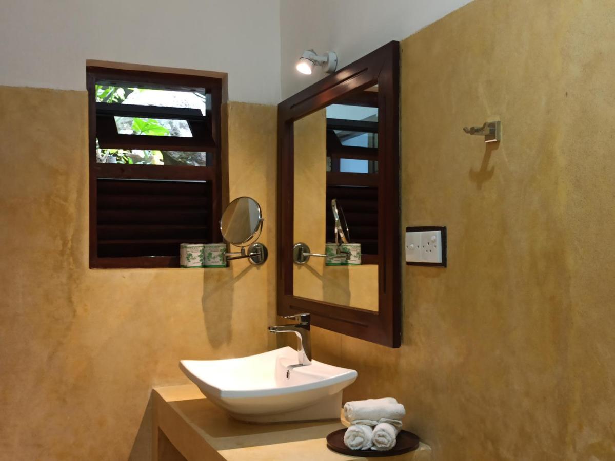 Butterfly Jewel Bed and Breakfast Unawatuna Buitenkant foto